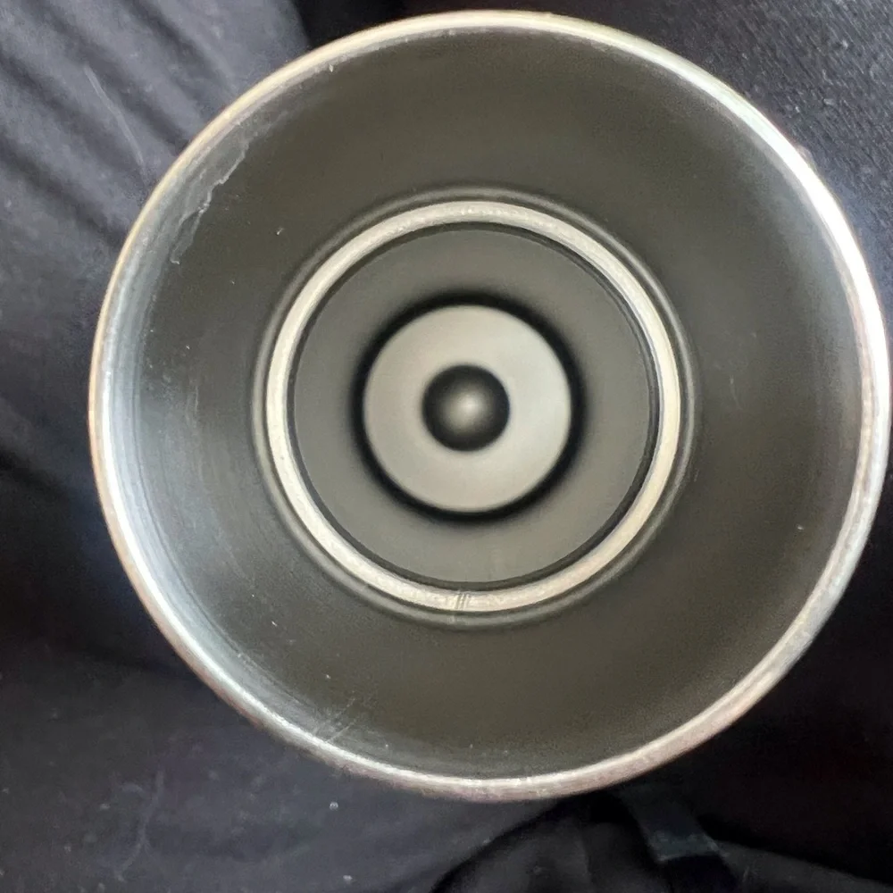 S’well 25OZ (750 ML) bottle - Picture 4 of 4